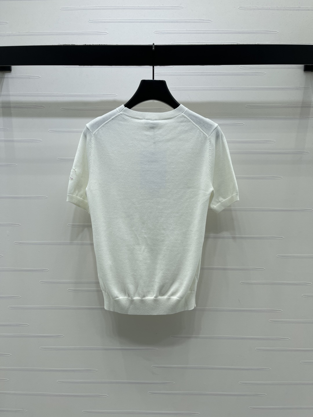 Women's short sleeves